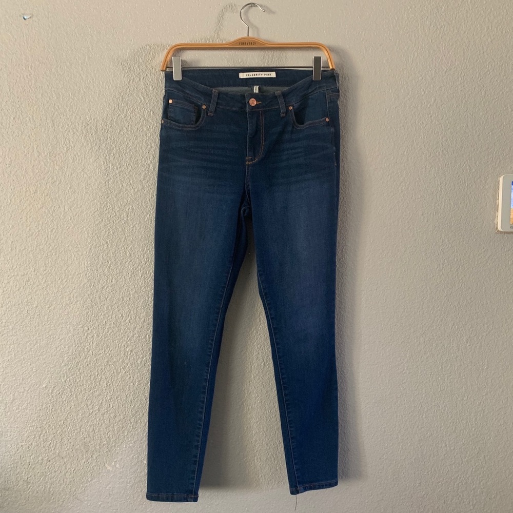 Jeans - Picture 2 of 3